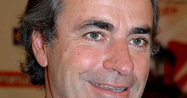 Casas de famosos: la vivienda modular del piloto Carlos sainz (vídeo)