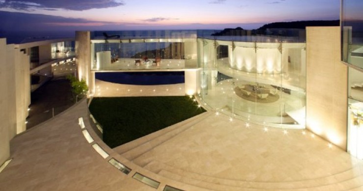 Villa vista en anuncios de televisión y con acceso privado a la playa