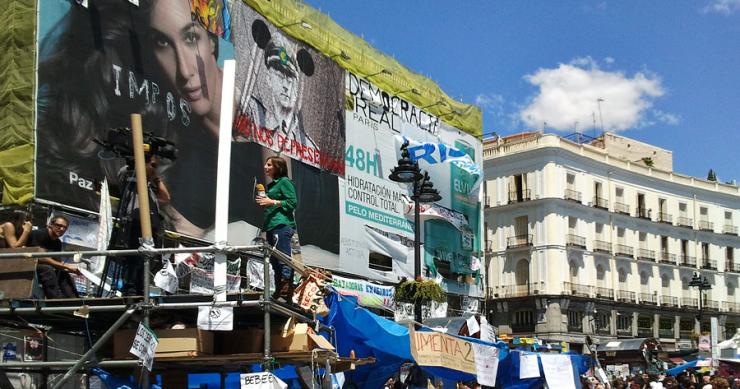 imagen de la puerta del sol de madrid El tribunal constitucional considera "notoriamente infundada" la inconstitucionalidad de los embargos