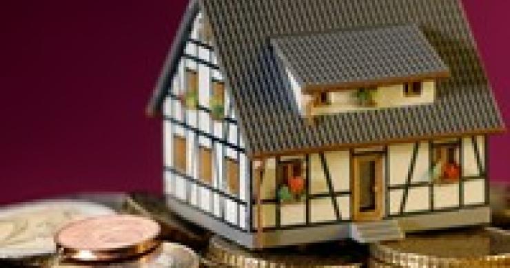 Bajar los impuestos de la compra de vivienda ayudaría a todos a medio plazo