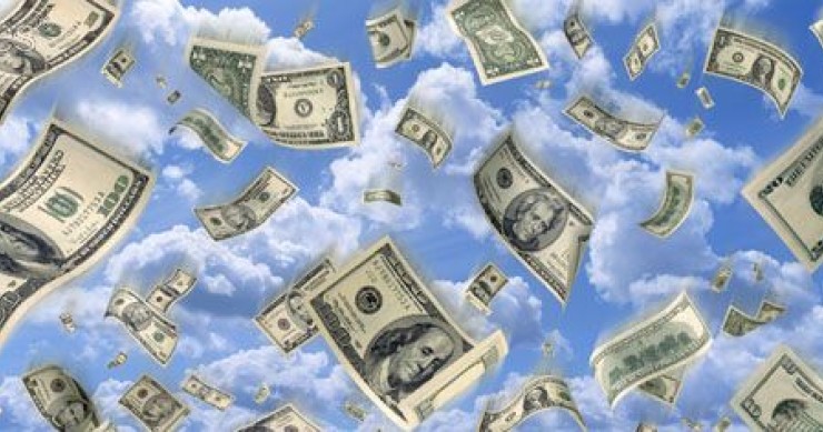 Los desahucios podrían evitarse con el 2% del dinero inyectado por el bce, dice adicae