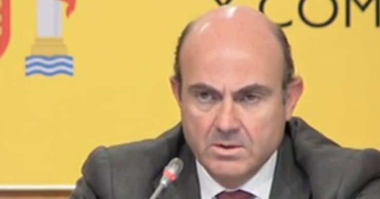 Sigue en directo la rueda de prensa del ministro de economía sobre la reforma financiera