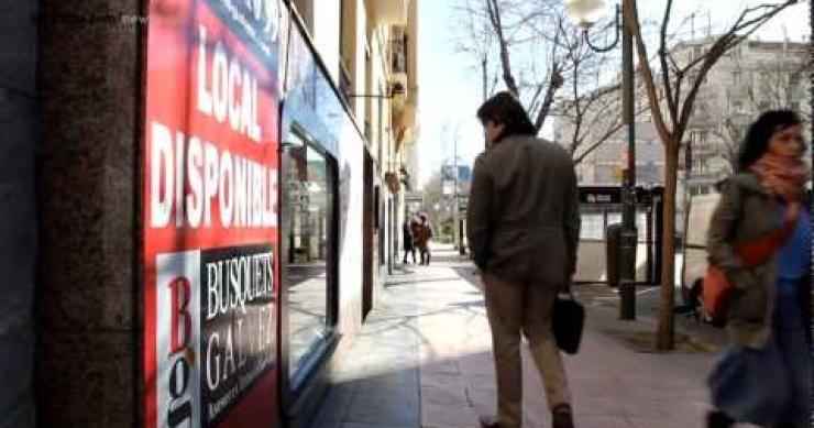 La crisis expulsa al pequeño comercio del barrio Salamanca (Madrid), llenándolo de locales en venta y alquiler