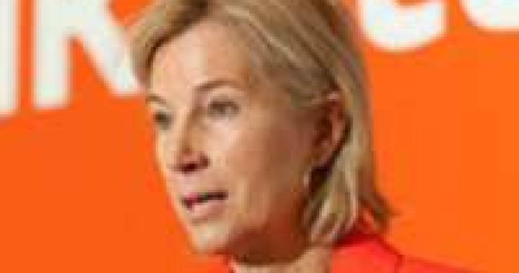 Bankinter completa su saneamiento inmobiliario mientras a bbva aún le queda tarea pendiente