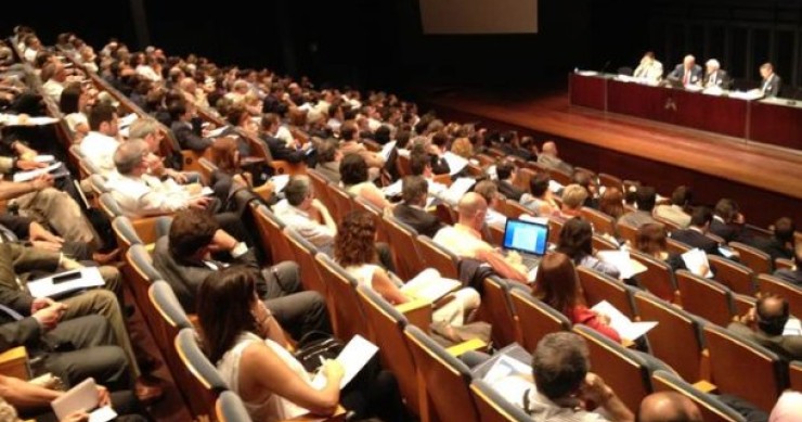 "Los inmobiliarios sois unos... valientes"