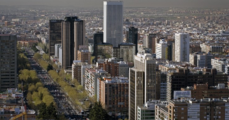 El precio del alquiler de las oficinas de Madrid cede un 40% desde los máximos de 2007