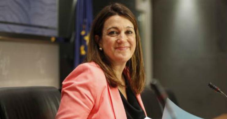 soraya rodríguez, portavoz del grupo socialista El psoe vota en contra del decreto contra los desahucios porque es "injusto" y "escaso"