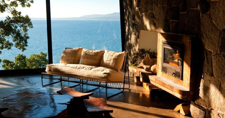 Hoteles con encanto: el lujo de dormir junto al volcán villarrica en Chile