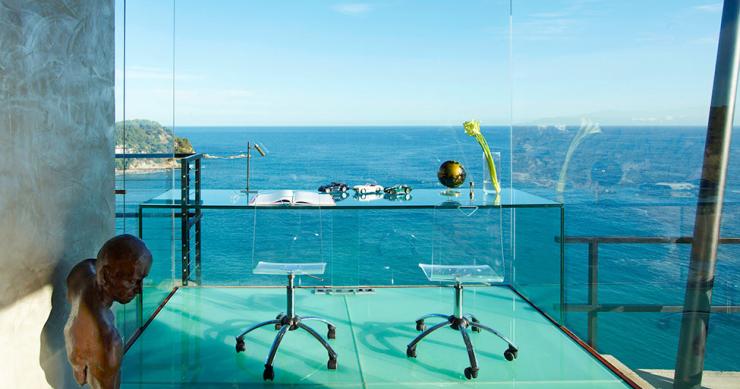 Casas de ensueño: espectacular villa con el mar mediterráneo a sus pies