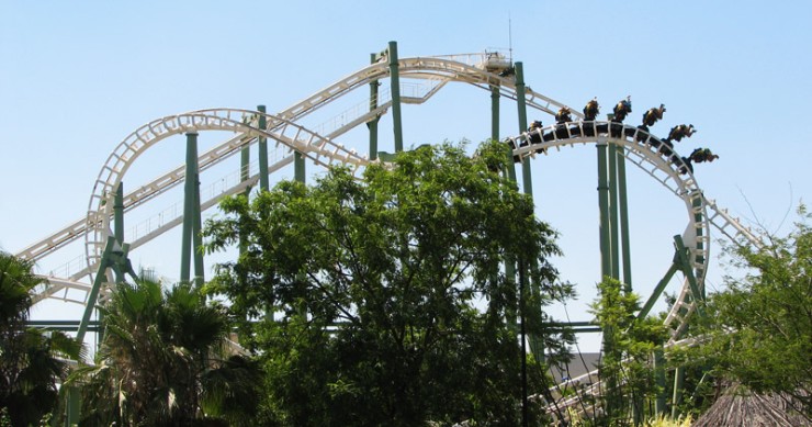 La caixa vende isla mágica al grupo francés looping group