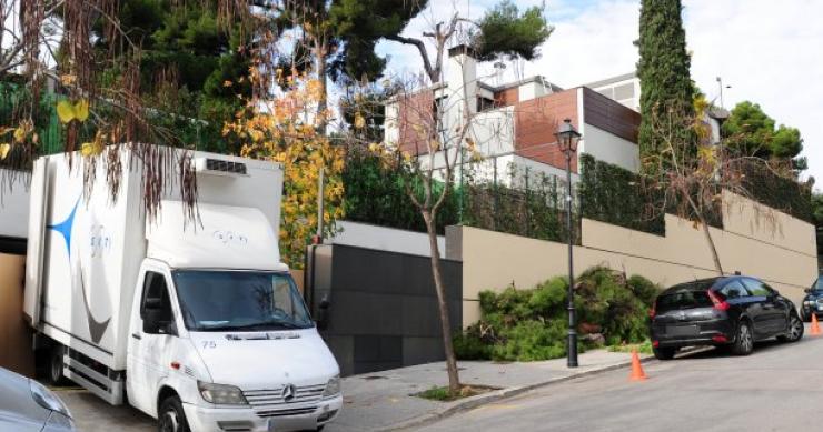 Urdangarín y la infanta Cristina, forzados a vender el palacete de pedralbes (fotos)