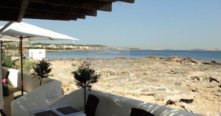 el senado da el visto bueno a la nueva ley de costas El senado aprueba la ley de costas que amnistía 10.000 casas junto al mar