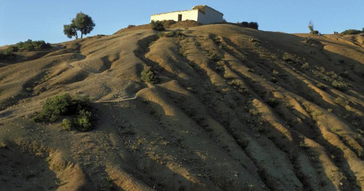 El "catastrazo" del gobierno podría aflorar un millón de inmuebles opacos