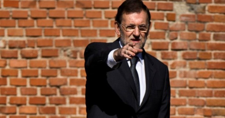Rajoy reconoce que debe bajar impuestos pero no pone fecha