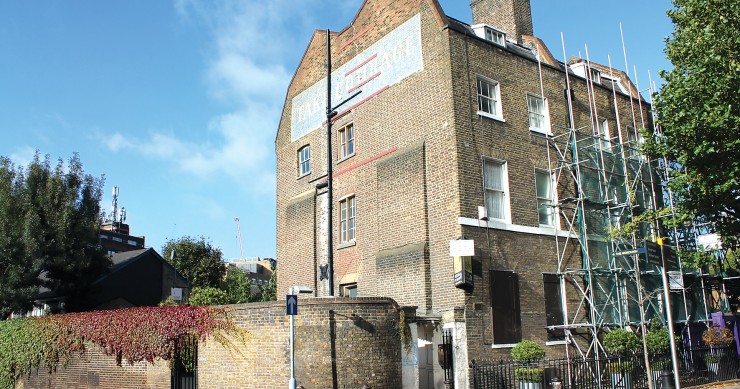 ¿Burbuja inmobiliaria en londres? Se vende un edificio social abandonado por un precio récord de 3 millones