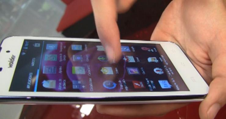 Dos smartphones ‘made in Cantabria’ para competir con el iphone