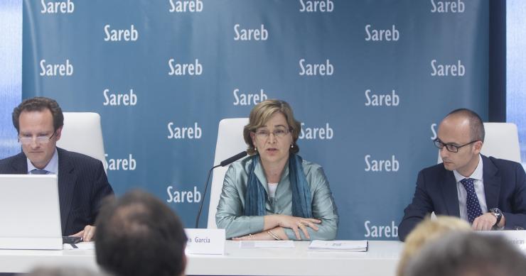 Sareb adjudica a fortress y grupo lar una cartera de más de 1.000 viviendas