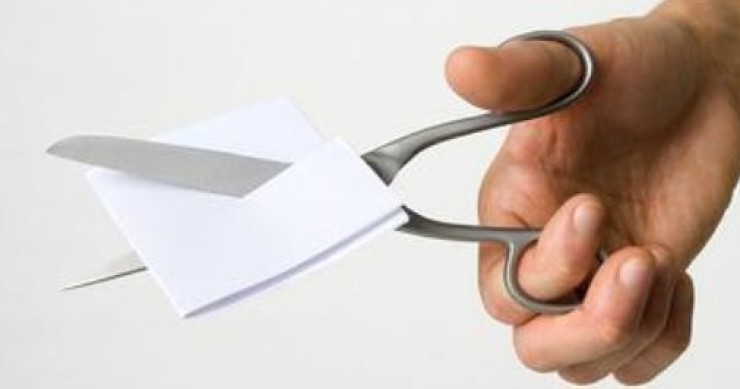 España se compromete a cumplir el nuevo objetivo de déficit del 5,3% impuesto por bruselas 