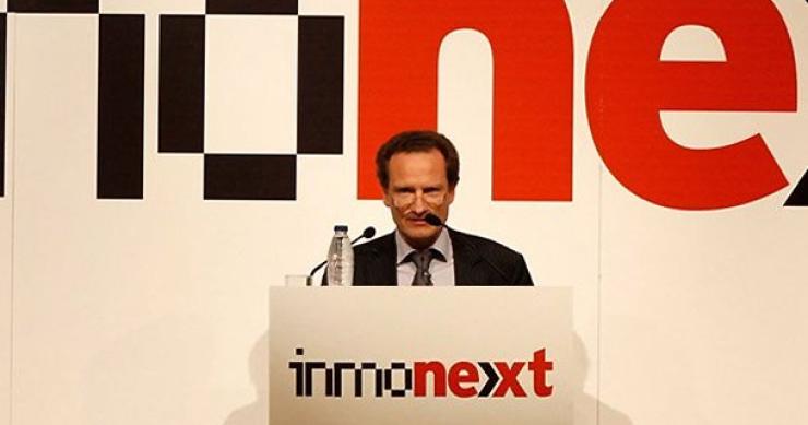 walter de luna, director general de sareb, durante su comparecencia en inmonext Walter de luna: “sareb quiere acercar sus viviendas a familias, particulares e inversores”