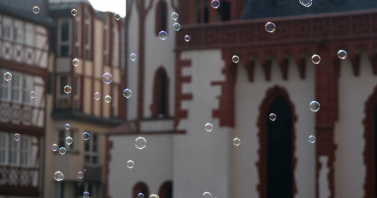 10 escandalosas cifras que revelan la burbuja inmobiliaria que se está hinchando en reino unido