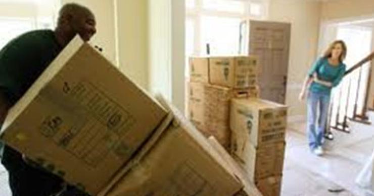 Live in home staging o vive de alquiler en una casa ya decorada y disponible para el comprador potencial