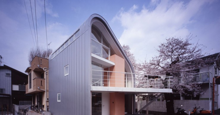 Shigeru ban, el hombre que usó la arquitectura para salvar vidas en los desastres naturales, premio pritzker 2014