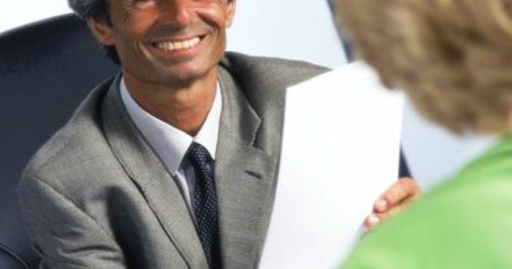 Desconfiados y perjudicados, así se sienten los clientes de banca