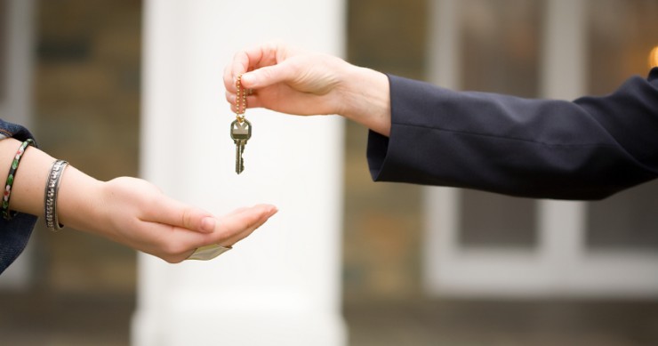¿Pensando en alquilar? 10 preguntas que debes hacerle al propietario antes de arrendar su piso