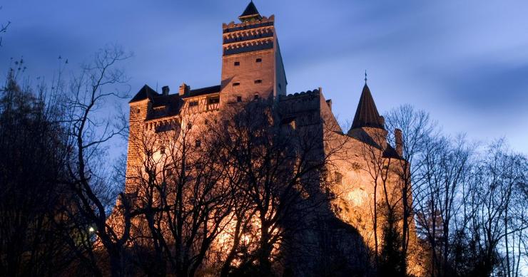 Sangre fresca para el mercado inmobiliario: sale a la venta el castillo de Drácula por 73 millones de euros (fotos)