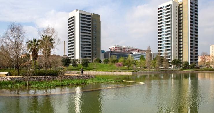 Hispania compra a santander 213 viviendas en Barcelona por 63,8 millones