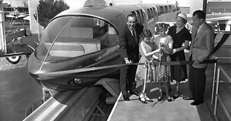 Monorraíl, tráfico subterráneo y viviendas comunitarias: así imaginó walt disney la ciudad del futuro en 1966 (fotos)