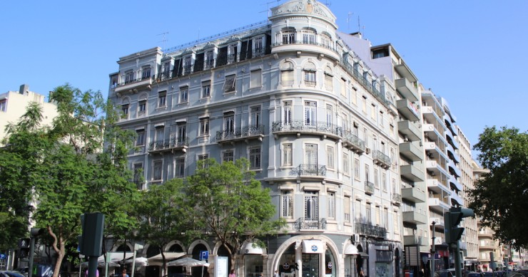 Banco sabadell vende un edificio en el centro de lisboa por 6 millones