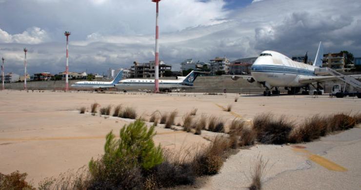 Un paseo por el aeropuerto fantasma de atenas (fotos)