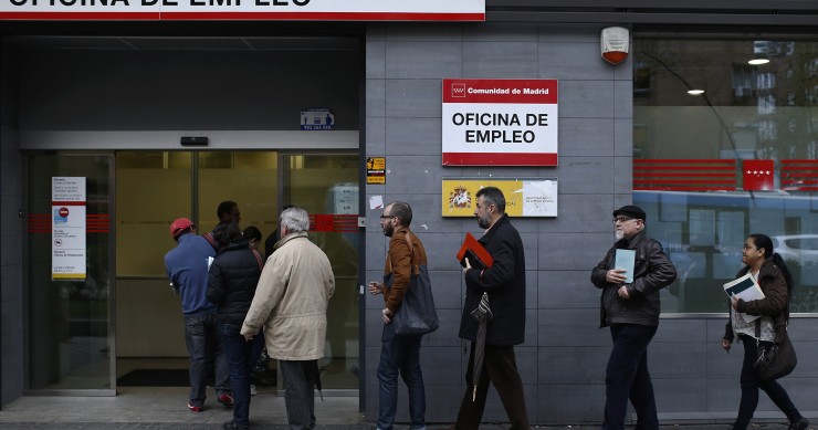 El paro cae de abril a junio y España crea la mayor cifra de empleo en 9 años
