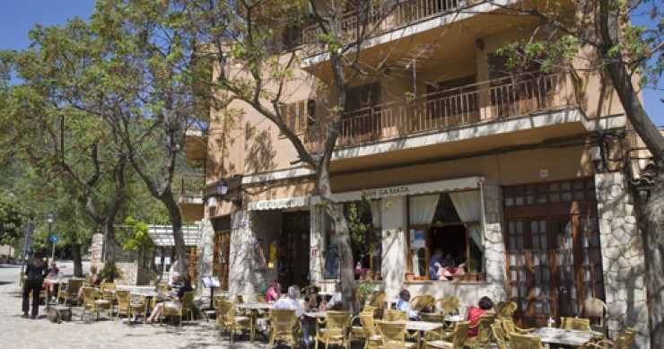 Los propietarios en Baleares deberán pedir permiso a los vecinos para alquilar su casa en vacaciones