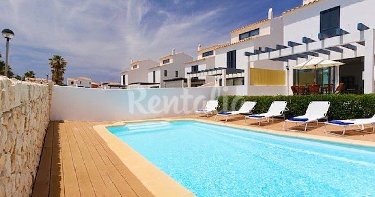vivienda de alquiler vacacional anunciada en rentalia