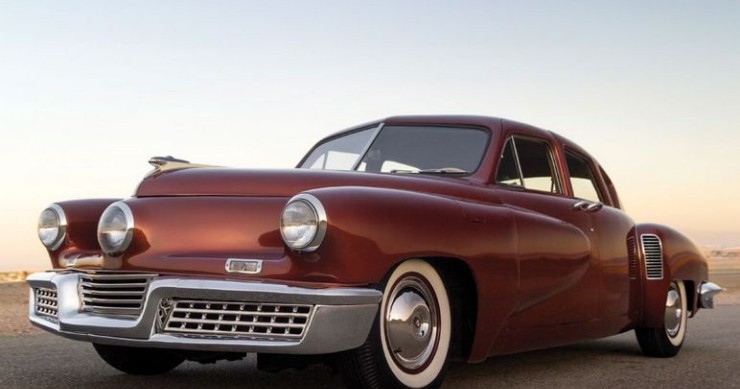 Curioso de la semana: el extraño caso del coche con tres ‘ojos’