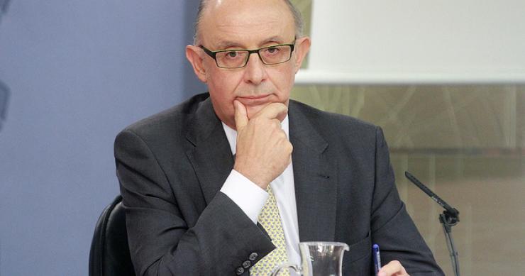 Montoro claudica: suavizará el ‘hachazo fiscal’ a quienes vendan su casa a partir de 2015