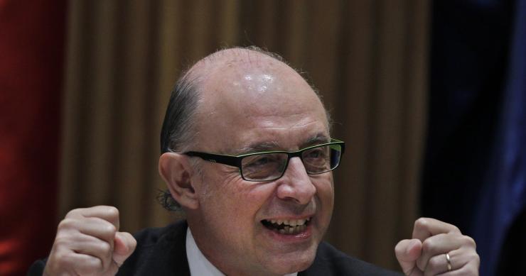 Los expertos fiscales, contra Montoro: “el nuevo IRPF es un palo para los propietarios de viviendas compradas antes de 1994”