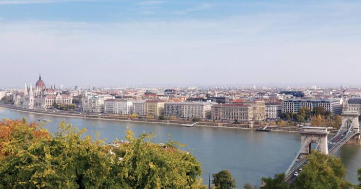Hoteles con encanto: dormir a la orilla del Danubio y con vistas al corazón de Budapest