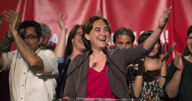 Barcelona se aboca a un cambio en la política de vivienda: más alquiler social y protección de los desahuciados