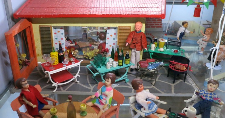 Casas de muñecas comunistas: los niños al otro lado del 'Telón de Acero’ jugaban a ser americanos