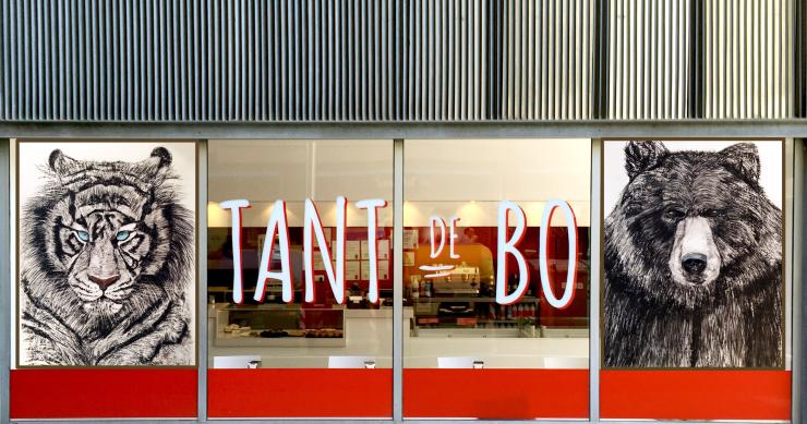 'Street Gallery': el arte invade los comercios del centro de Barcelona