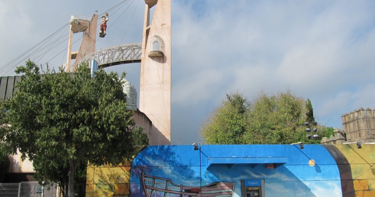 Heineken vuelve a colgar el cartel de ‘Se vende’ al pabellón de Cruzcampo en la Expo 92 de Sevilla