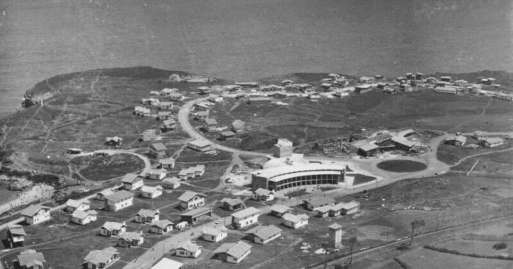 La ciudad turística construida en Perlora