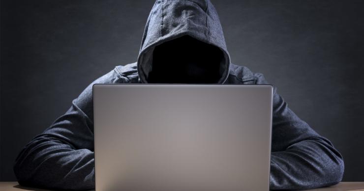 ¿No te funciona bien el wifi? Así podrás 'cazar' al vecino que te roba internet