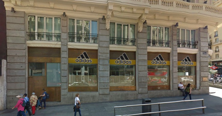 Tienda Adidas en la Gran Vía de Madrid