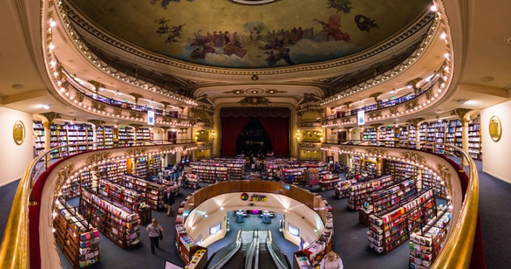 Un teatro del siglo XIX convertido en una espectacular librería en Buenos Aires