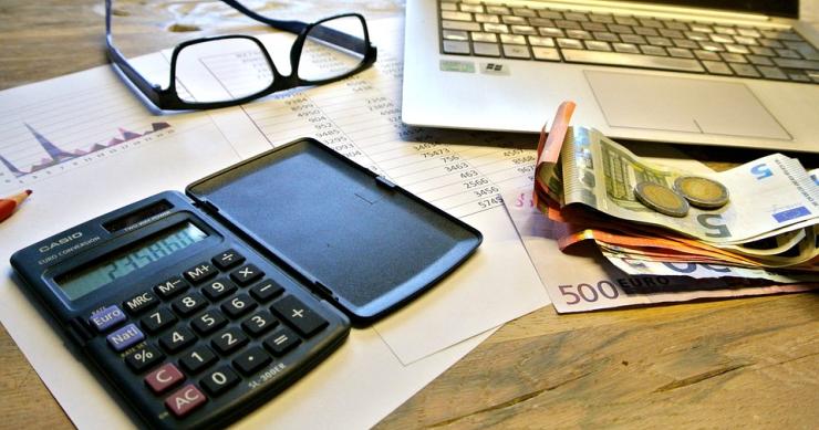 Los impuestos que hay que pagar al recibir en herencia una casa