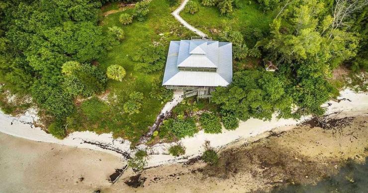 Cinco islas a la venta para vivir aislado del mundo